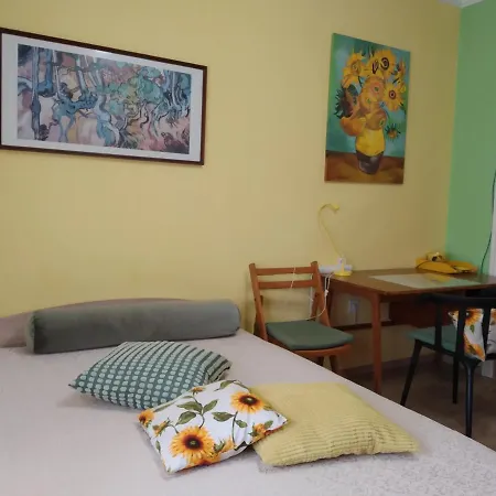 Maria Louisa Apartment